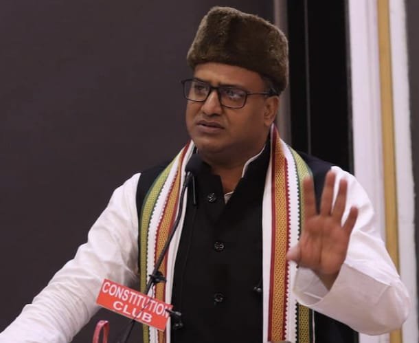 Khabre Aaj Bhi