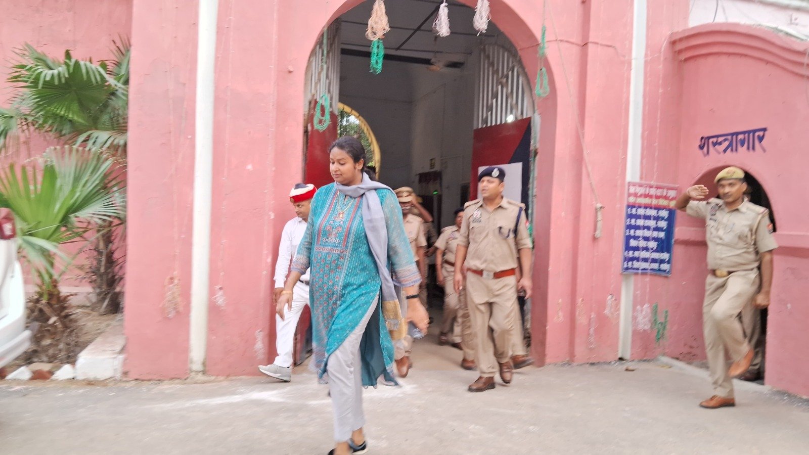 Khabre Aaj Bhi