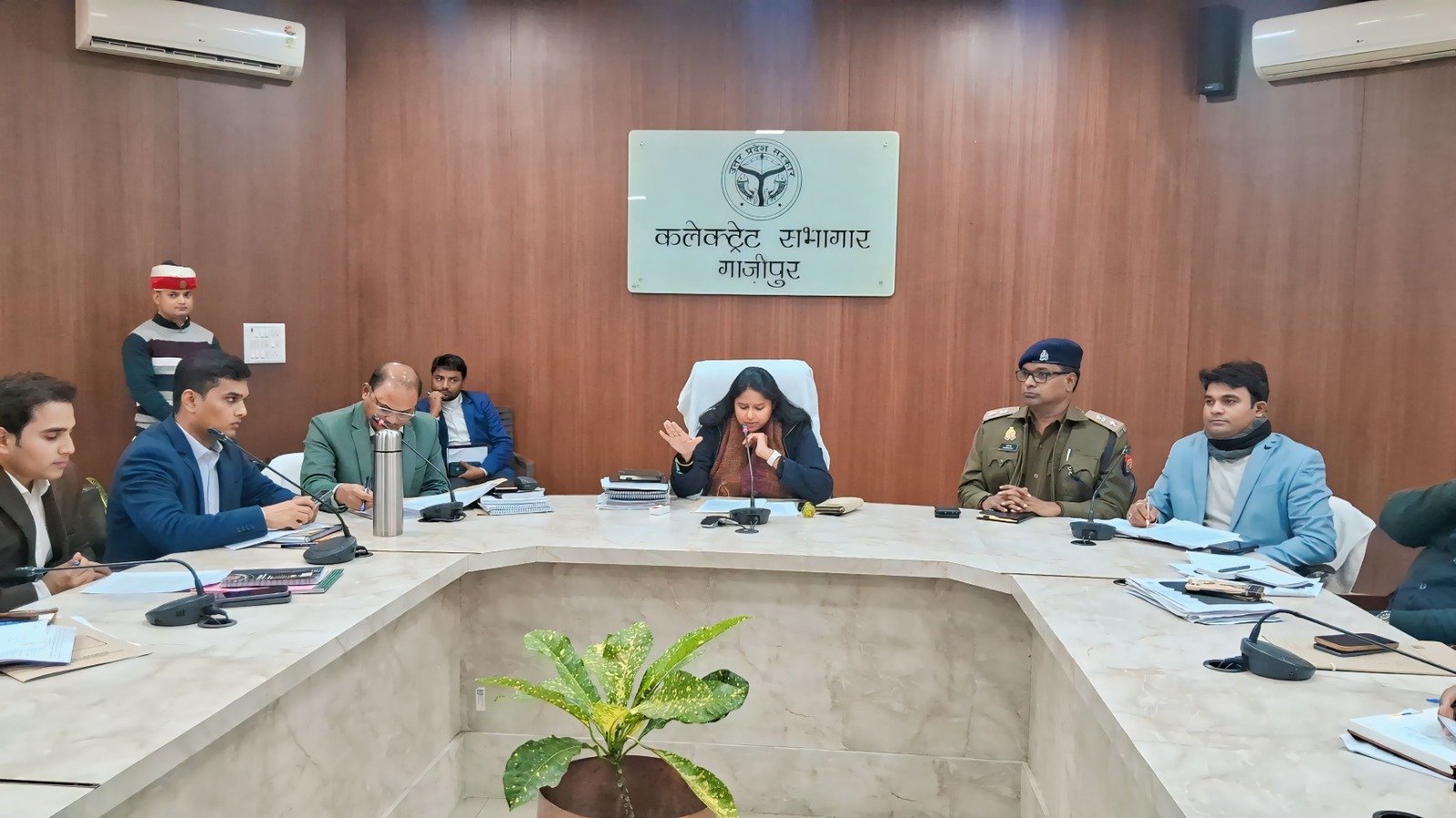 Khabre Aaj Bhi