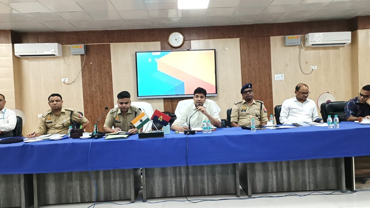 Khabre Aaj Bhi