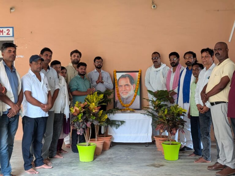 सेवराई स्थित चंद्रशेखर स्मारक महाविद्यालय में श्रद्धांजलि सभा व संगोष्ठी, राष्ट्र निर्माण में योगदान को किया याद